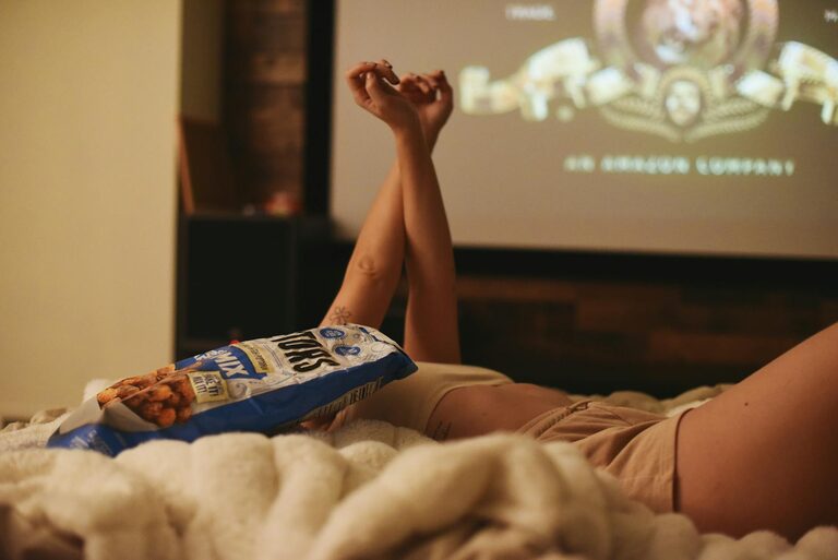 How to Plan a Perfect Screen-Light Evening at Home